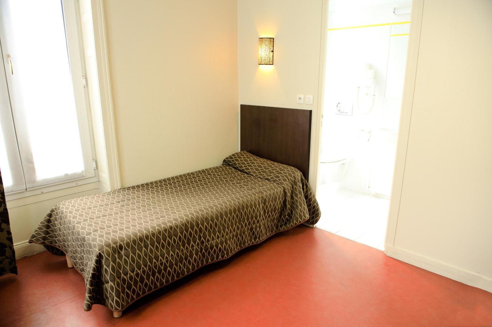 Hotel De Milan ปารีส ภายนอก รูปภาพ